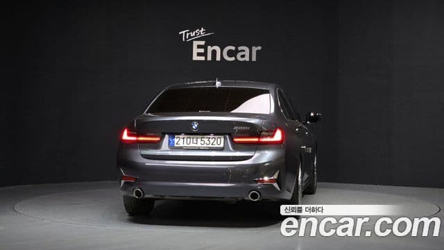 BMW 3 Series (G20) 4