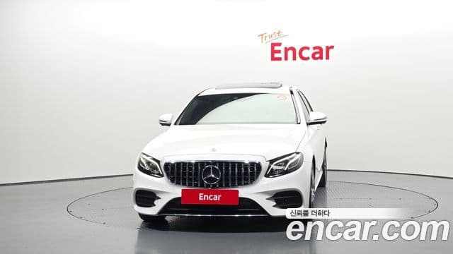 Mercedes-Benz E-Class W213 3