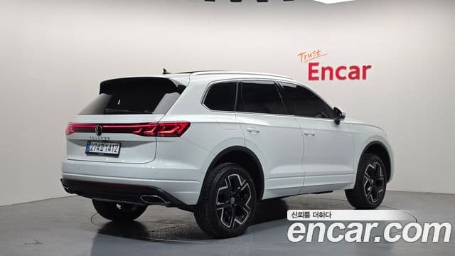 Volkswagen Touareg 3rd Gen 2