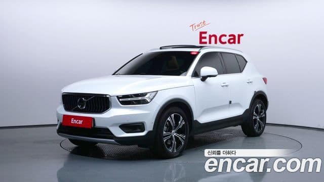Volvo XC40 1