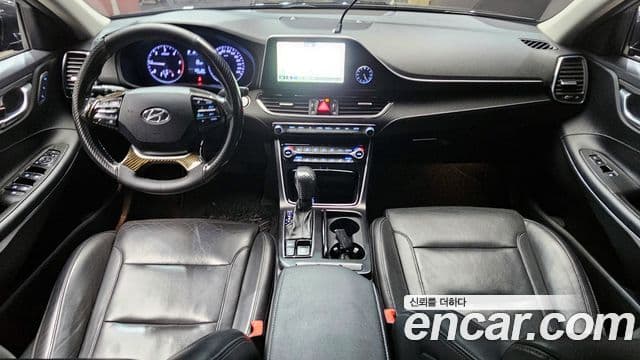 Hyundai Grandeur IG 4
