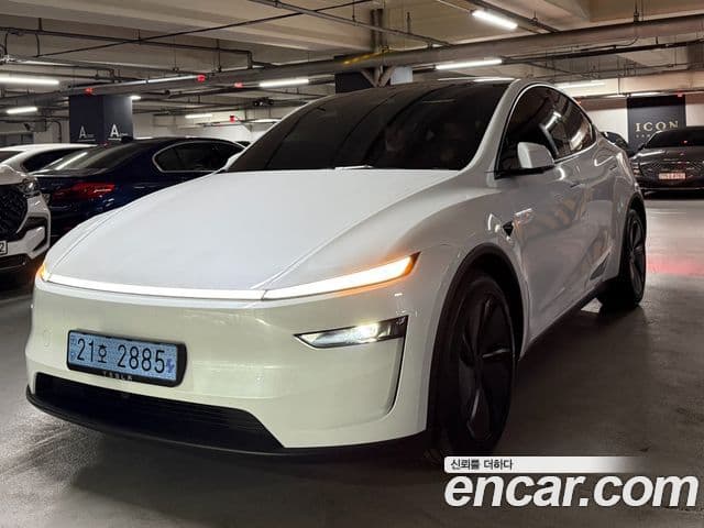 Tesla Model Y 3