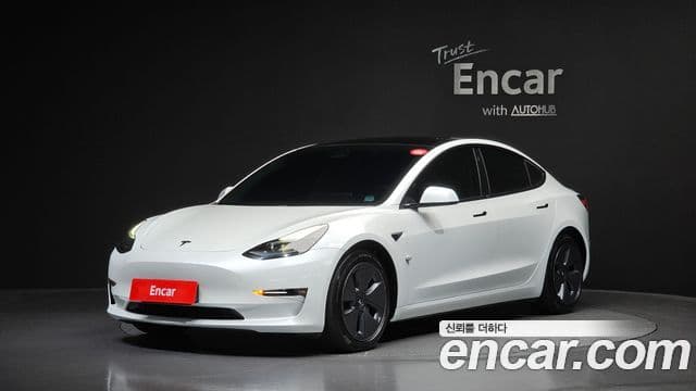 Tesla Model 3 1