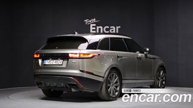 Land Rover Range Rover Velar 2