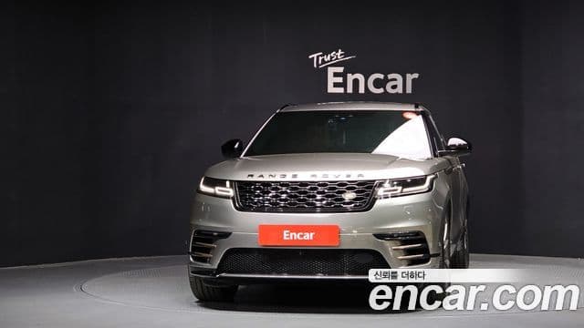 Land Rover Range Rover Velar 3