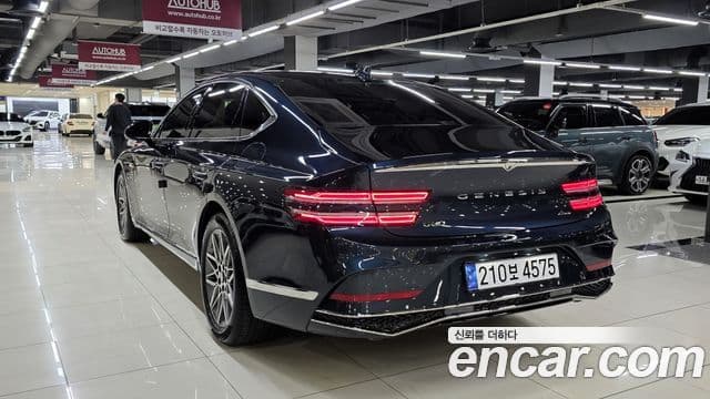 Genesis G80 (RG3) 4