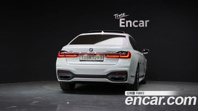 BMW 7 Series (G11) 3