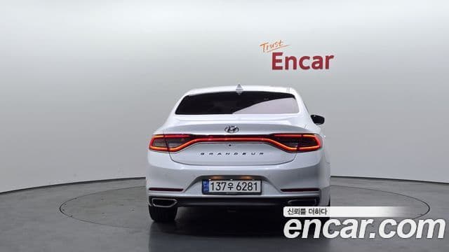 Hyundai Grandeur IG 3