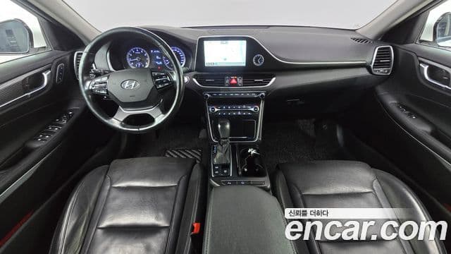 Hyundai Grandeur IG 4