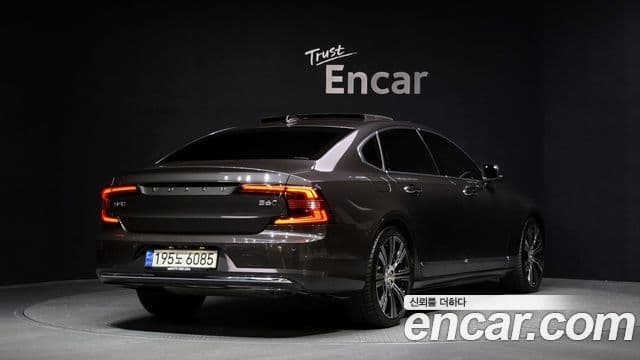 Volvo S90 2