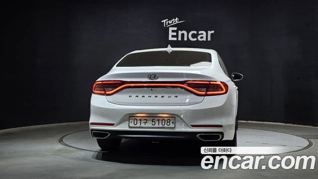 Hyundai Grandeur IG 4