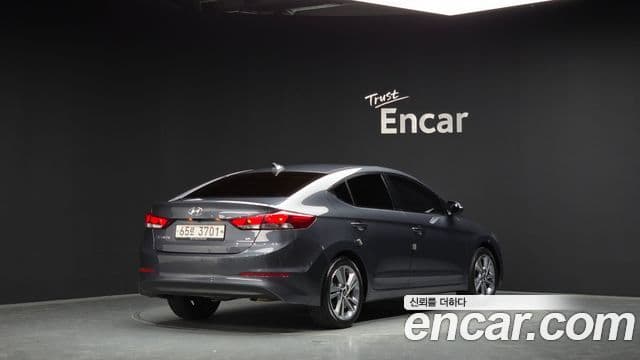Hyundai Avante AD 2