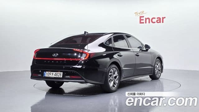 Hyundai Sonata (DN8) 2
