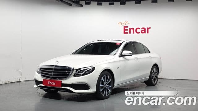 Mercedes-Benz E-Class W213 1
