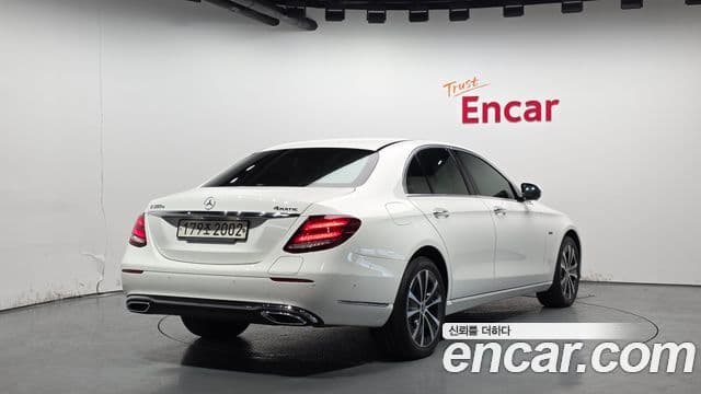 Mercedes-Benz E-Class W213 2
