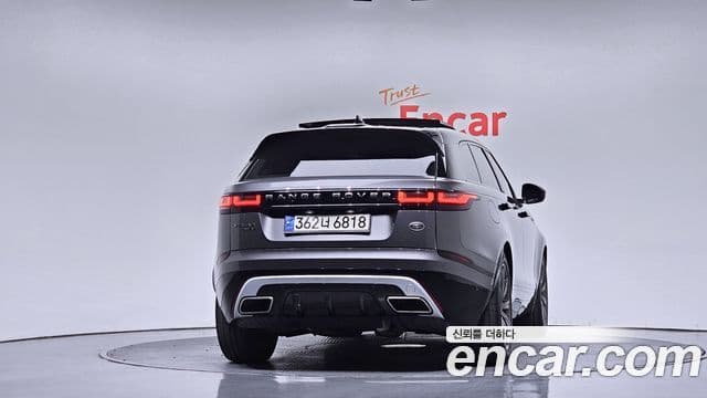 Land Rover Range Rover Velar 4