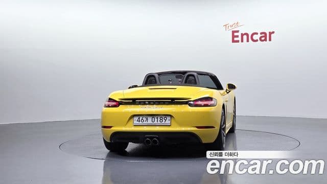 Porsche 718 Boxster 4
