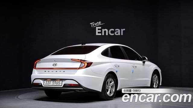 Hyundai Sonata (DN8) 2