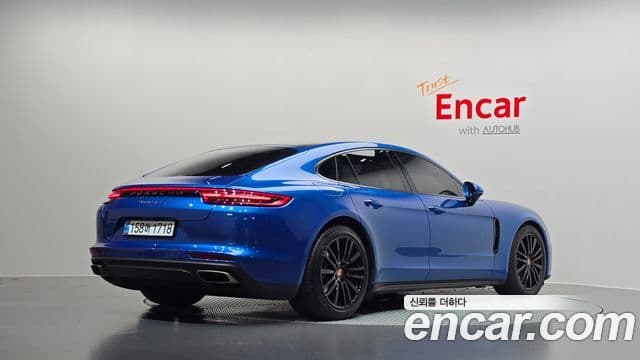 Porsche Panamera (971) 2