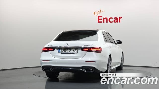 Mercedes-Benz E-Class W213 4