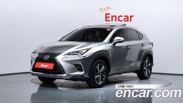 Lexus NX300h 1