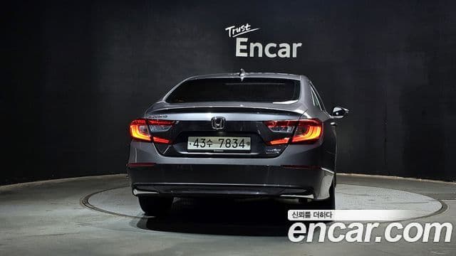 Honda Accord 10th Gen 4