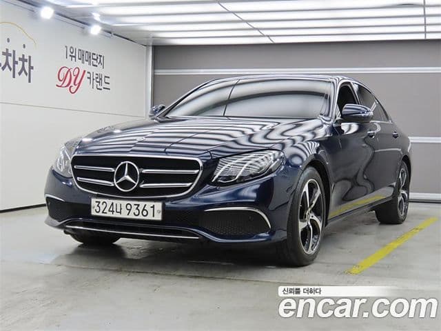 Mercedes-Benz E-Class W213 1