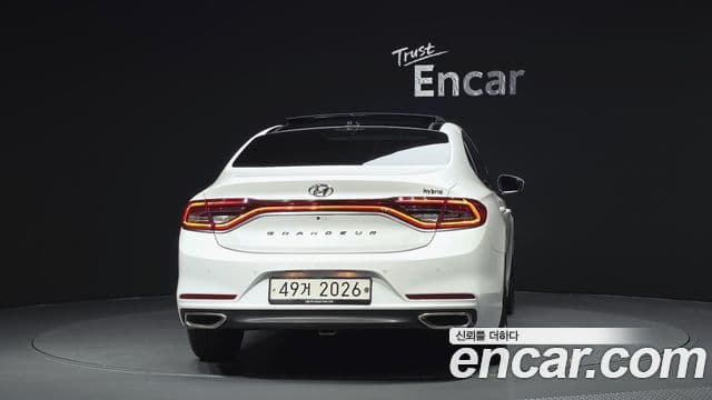 Hyundai Grandeur IG Hybrid 4