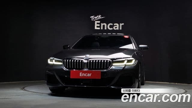 BMW 5 Series (G30) 2