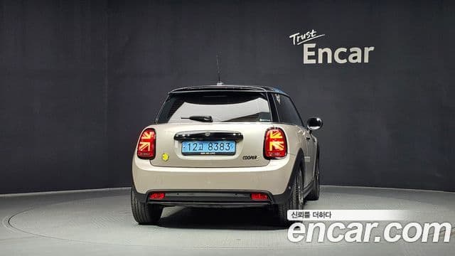 MINI Cooper Electric 4