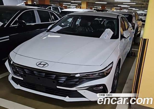 Hyundai The New Avante (CN7) 2