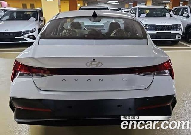 Hyundai The New Avante (CN7) 3