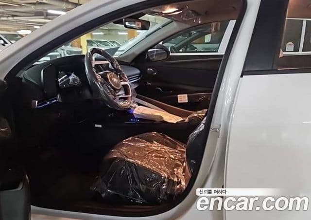 Hyundai The New Avante (CN7) 4
