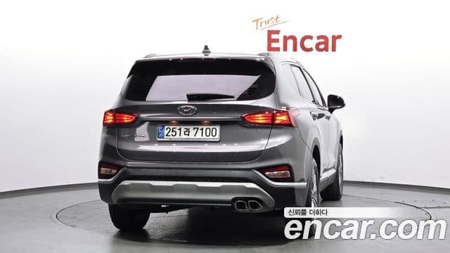 Hyundai Santa Fe TM 4