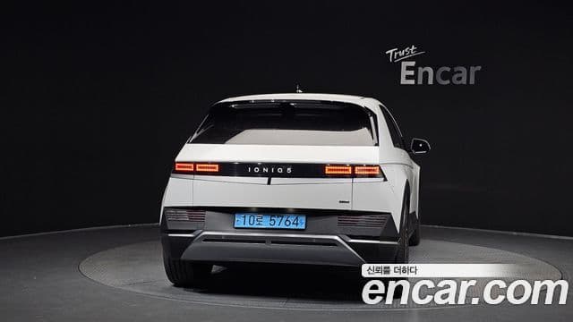 Hyundai Ioniq 5 4