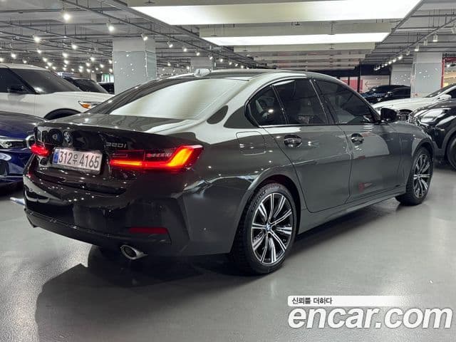 BMW 3 Series (G20) 3