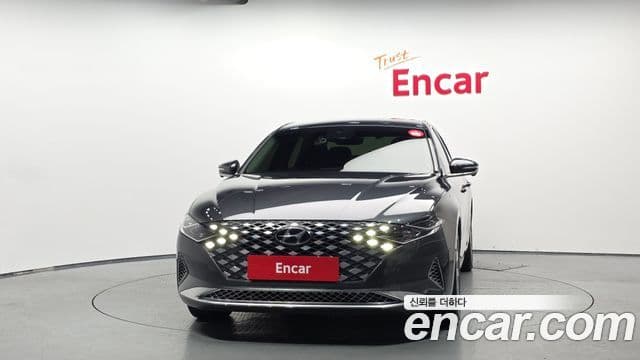 Hyundai The New Grandeur IG Hybrid 3