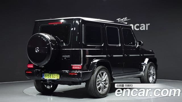 Mercedes-Benz G-Class W465 2