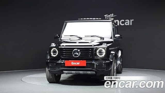 Mercedes-Benz G-Class W465 3