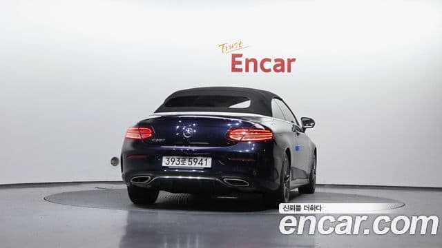 Mercedes-Benz C-Class W205 4