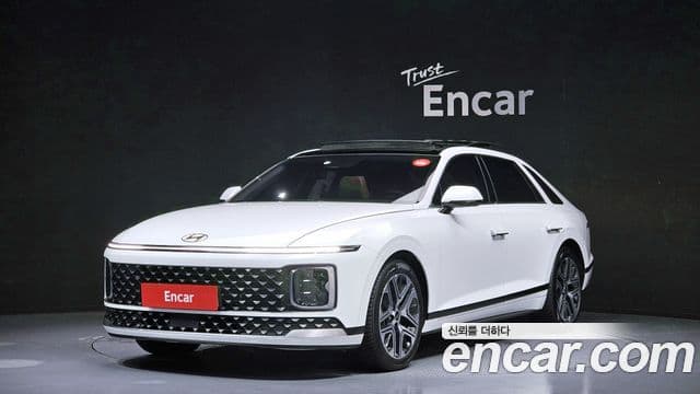 Hyundai Grandeur (GN7) 1