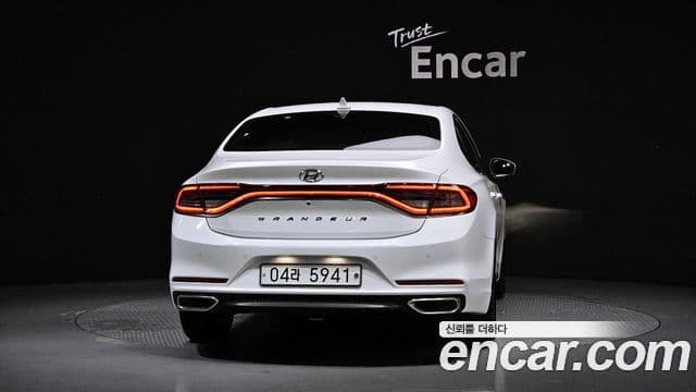 Hyundai Grandeur IG 4