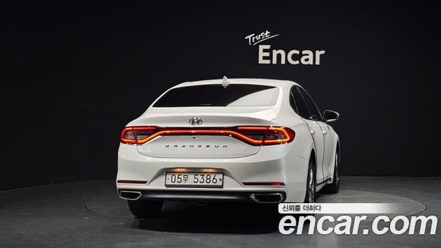 Hyundai Grandeur IG 3