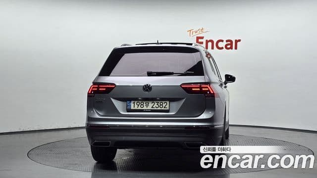 Volkswagen Tiguan Allspace 4