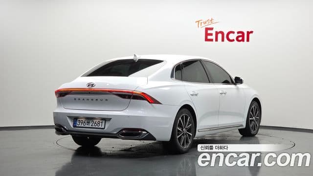 Hyundai The New Grandeur IG 2