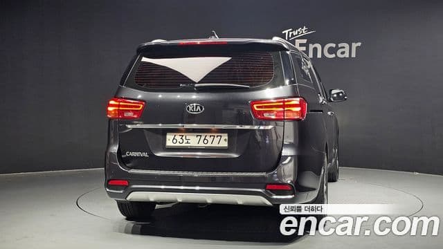 Kia The New Carnival 4