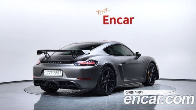 Porsche 718 Cayman 2