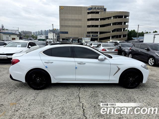 Genesis G70 3