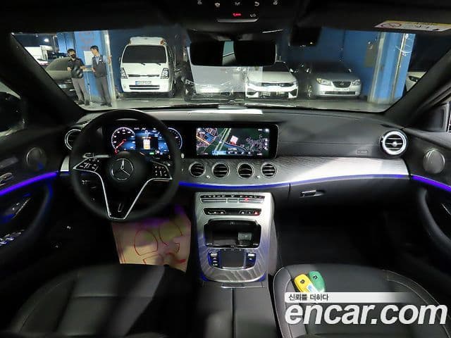 Mercedes-Benz E-Class W213 4