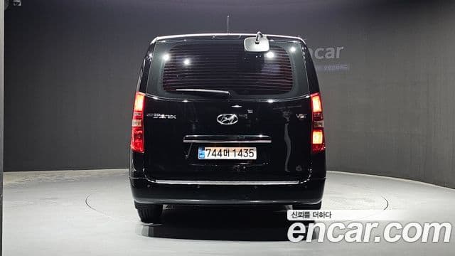 Hyundai The New Grand Starex 4